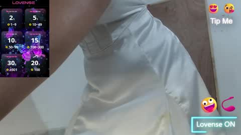 Scarlett online show from 04/15/26, 08:32