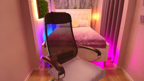 Scarlett online show from 01/31/25, 09:16