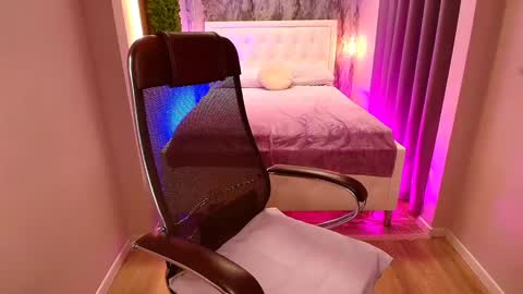 Scarlett online show from 02/07/25, 05:41