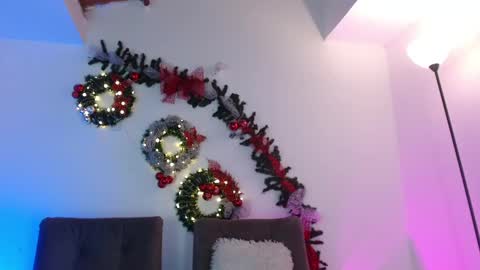 Snapshot of scarlett_mgc chatting on 12/24/24, 04:00 Scar Jacob online show from 12/24/24, 04:00