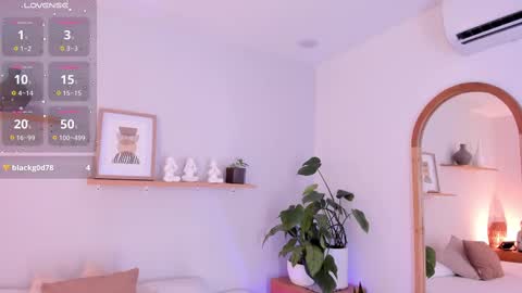 Snapshot of scarlett_morgan_ chatting on 02/11/25, 08:10 Scarlett Morgan online show from 02/11/25, 08:10