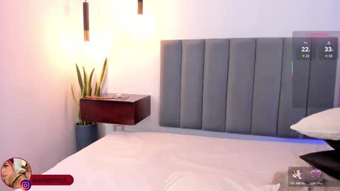 Snapshot of scarlett_morgan_ chatting on 10/29/25, 08:21 Scarlett Morgan online show from 10/29/25, 08:21