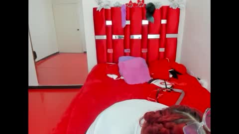 Snapshot of scarlett_red_11 chatting on 05/07/26, 03:23 scarlett_red_11 online show from 05/07/26, 03:23