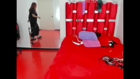 Snapshot of scarlett_red_11 chatting on 05/11/26, 03:40 scarlett_red_11 online show from 05/11/26, 03:40