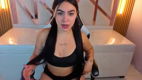 Snapshot of scarlett_smith_tp chatting on 09/24/25, 12:52 Scarlett online show from 09/24/25, 12:52