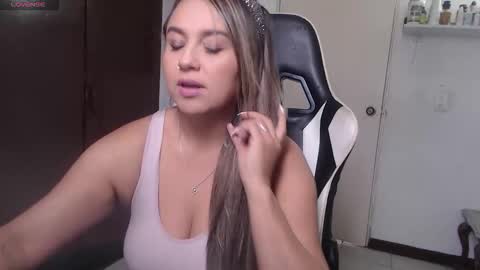 Scarlett online show from 06/01/26, 04:20