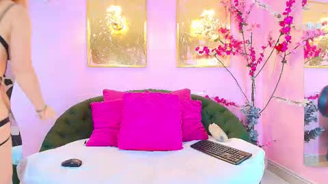 SCARLETTE online show from 02/16/26, 08:27