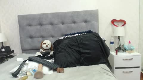 Snapshot of scarlettgreen_ chatting on 11/26/25, 11:44 Scartt online show from 11/26/25, 11:44