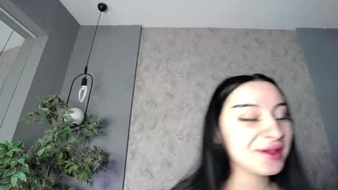 scarlettjakobs online show from 04/12/26, 05:01