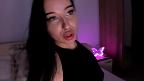 Snapshot of scarlettjakobs chatting on 07/09/26, 03:27 scarlettjakobs online show from 07/09/26, 03:27