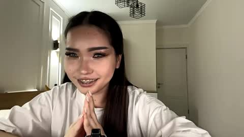 Snapshot of scarlettleszczynski chatting on 04/12/26, 02:11 scarlettleszczynski online show from 04/12/26, 02:11