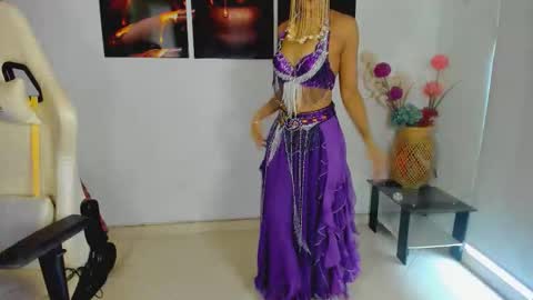 Scarlett online show from 10/31/25, 09:49