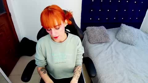 Scarlett online show from 09/15/25, 01:11