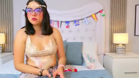 Snapshot of scarlettpetrovaa chatting on 06/27/26, 04:34 Scarlett Petrova online show from 06/27/26, 04:34