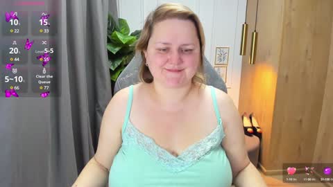 Scarlett online show from 01/28/25, 05:43