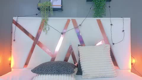 S C A R L E T T  online show from 11/24/25, 07:57