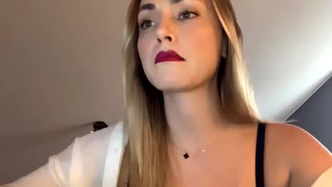 Snapshot of scarlettxblonde chatting on 03/30/26, 02:40 ScarlettxBlonde online show from 03/30/26, 02:40