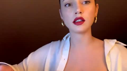 Snapshot of scarlettxblonde chatting on 04/05/26, 08:17 ScarlettxBlonde online show from 04/05/26, 08:17