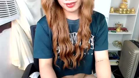 Snapshot of scarletxxxx chatting on 12/13/24, 09:24 Queen Scarlet online show from 12/13/24, 09:24