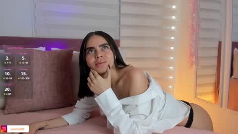 Snapshot of scarlletfoxx chatting on 03/12/25, 07:38 SCARLLET online show from 03/12/25, 07:38