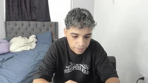 Snapshot of scart_master777 chatting on 12/15/25, 10:52 Scart online show from 12/15/25, 10:52