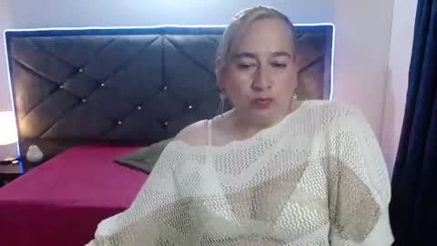 Sccarlet online show from 11/11/25, 11:38