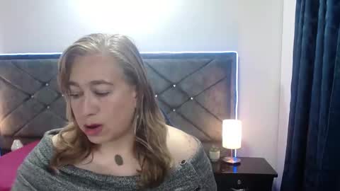 Sccarlet online show from 11/16/25, 01:22