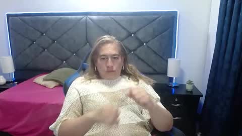 Sccarlet online show from 11/20/25, 01:28