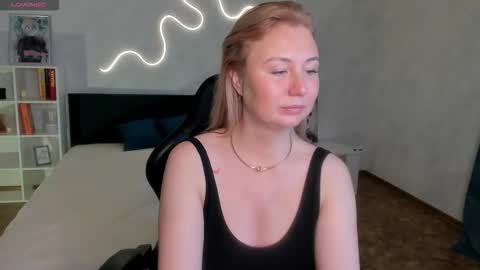 Samanta online show from 10/15/25, 01:50