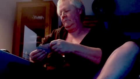 Thomas online show from 12/13/24, 03:32