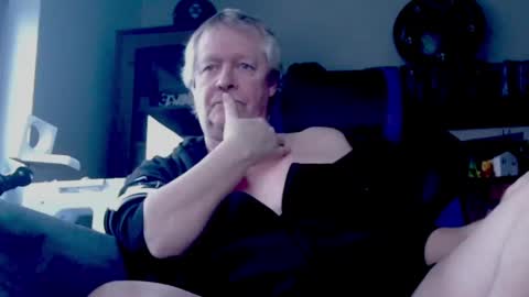 Thomas online show from 02/09/25, 04:07