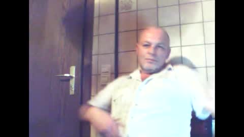 schnibschnab online show from 11/16/25, 04:07