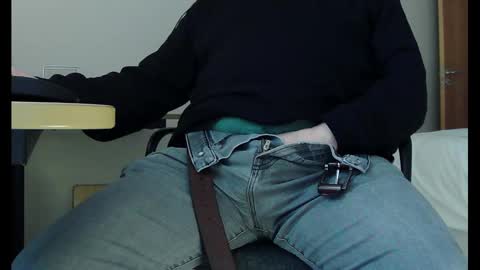 Snapshot of schwanz2023 chatting on 03/03/25, 01:20 Mick online show from 03/03/25, 01:20