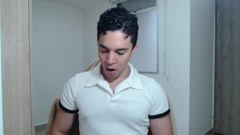 Twitter Scott brasher1 Instagram Camiloestuardo2 online show from 01/06/25, 08:39