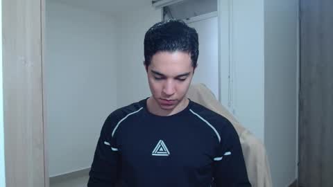 Twitter Scott brasher1 Instagram Camiloestuardo2 online show from 01/13/25, 09:20