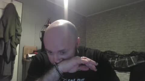 Snapshot of scottish_alien chatting on 04/04/26, 04:11 Richard James online show from 04/04/26, 04:11