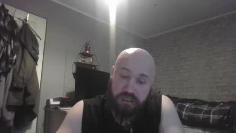 Snapshot of scottish_alien chatting on 04/08/26, 07:08 Richard James online show from 04/08/26, 07:08