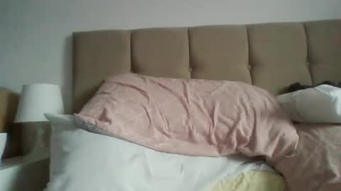 Snapshot of scottish_daddy chatting on 01/06/25, 02:47 scottish daddy online show from 01/06/25, 02:47