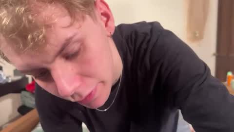 Snapshot of scottish_twink01 chatting on 12/29/24, 07:53 danny online show from 12/29/24, 07:53