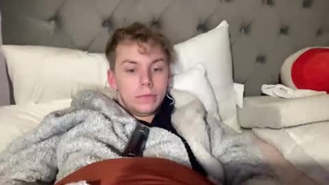 Snapshot of scottish_twink01 chatting on 01/06/25, 04:26 danny online show from 01/06/25, 04:26