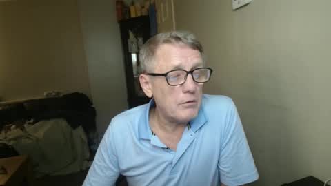 Snapshot of scottsman214 chatting on 10/20/25, 09:37 James online show from 10/20/25, 09:37