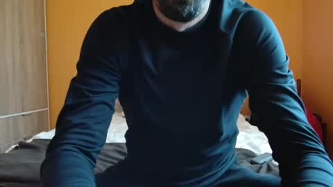 Snapshot of scotty_98 chatting on 12/25/24, 12:37 scotty_98 online show from 12/25/24, 12:37