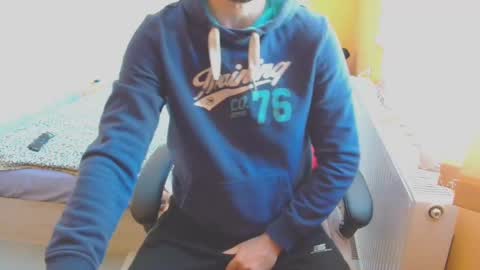 Snapshot of scotty_98 chatting on 01/04/25, 01:21 scotty_98 online show from 01/04/25, 01:21