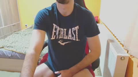 Snapshot of scotty_98 chatting on 01/17/25, 10:34 scotty_98 online show from 01/17/25, 10:34