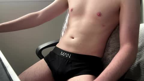 Snapshot of scottyboyyy94 chatting on 05/08/26, 09:47 scottyboyyy94 online show from 05/08/26, 09:47