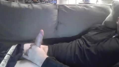 Snapshot of sdcoast1234 chatting on 04/16/26, 09:43 sdcoast1234 online show from 04/16/26, 09:43