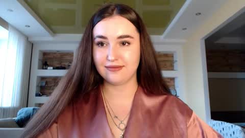 Elizabeth  online show from 01/06/25, 09:52