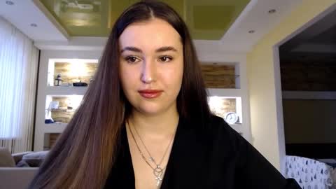 Elizabeth  online show from 01/08/25, 08:16