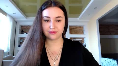 Elizabeth  online show from 02/10/25, 01:01