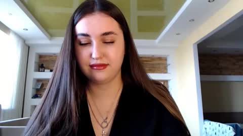 Elizabeth  online show from 02/27/25, 10:59